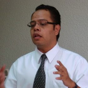 Julio Velazquez Photo 10