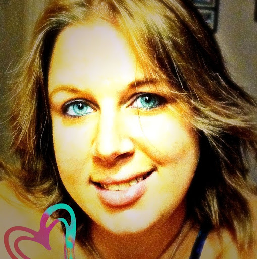 Amanda Swanson Photo 37