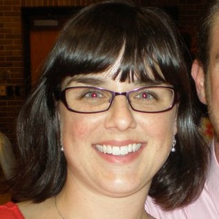 Angela Griffith Photo 29
