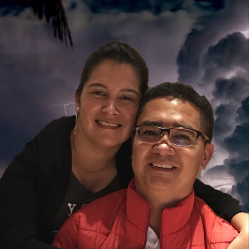 Luis Calderon Photo 21