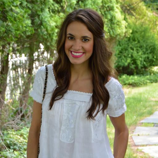 Emily Weeks Photo 28