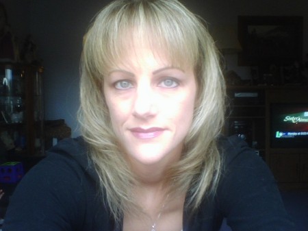 Angela Peterson Photo 17