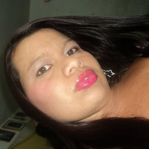 Sandy Roldan Photo 23