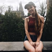 Caroline Adkins Photo 14