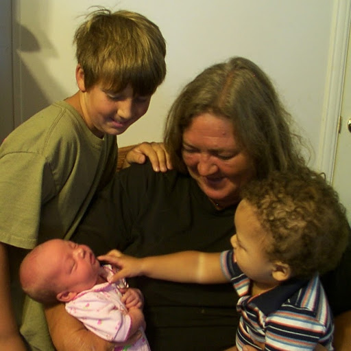 Teresa Gray Photo 28
