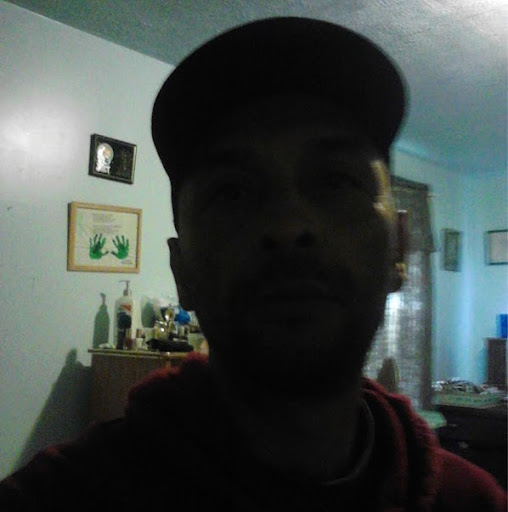 Richard Velazquez Photo 20
