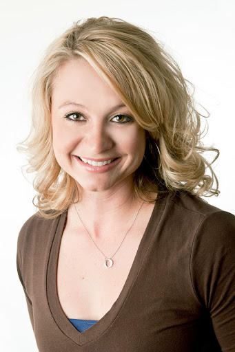 Julie Cartwright Photo 30