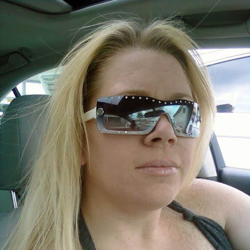 Renee Hunt Photo 25