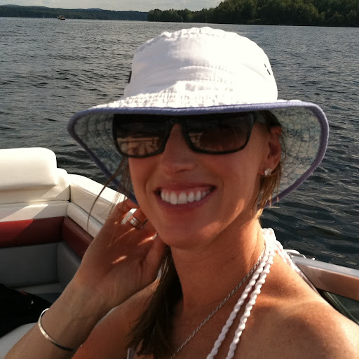 Julie Fortier Photo 15