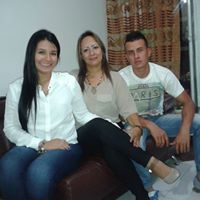 Angelica Rueda Photo 9