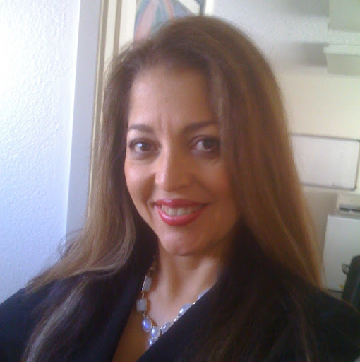 Angelica Velasquez Photo 38