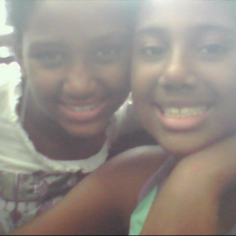 Julia Santos Photo 14