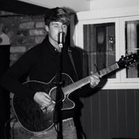 Lee Wall Photo 35