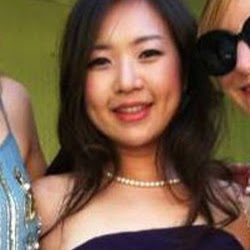 Jenny Song Photo 29