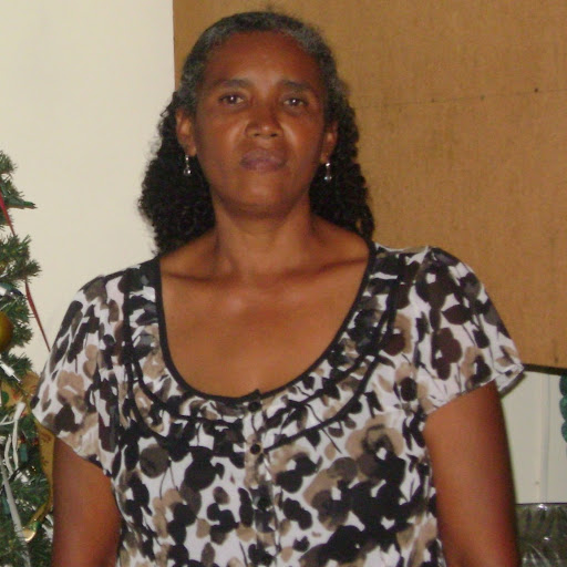 Annette Douglas Photo 15