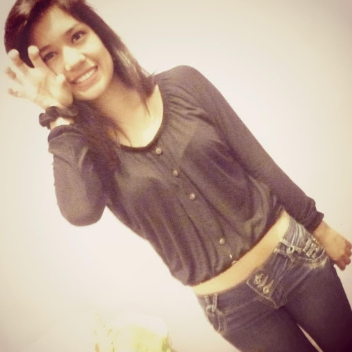 Evelyn Matos Photo 11