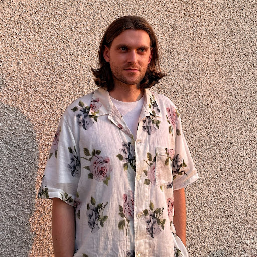 Alex Dunn Photo 30