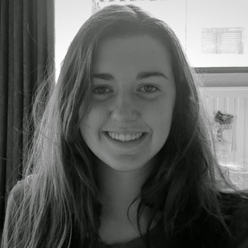 Claudia Smith Photo 35
