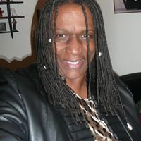 Mae Nichols Photo 20