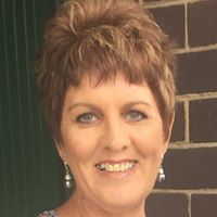 Helen Garrett Photo 6