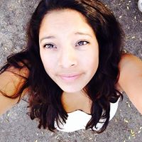 Sandra Gomez Photo 17