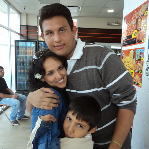 Alejandro Curiel Photo 19