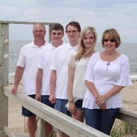 Kristi Thacker Photo 7
