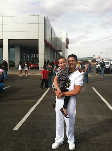 Heather Gonzalez Photo 16