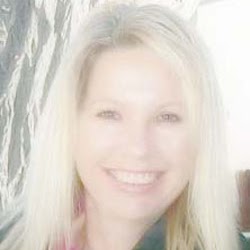 Lori Powell Photo 34
