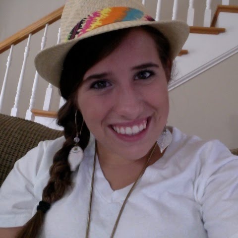 Emily Riddle Photo 36