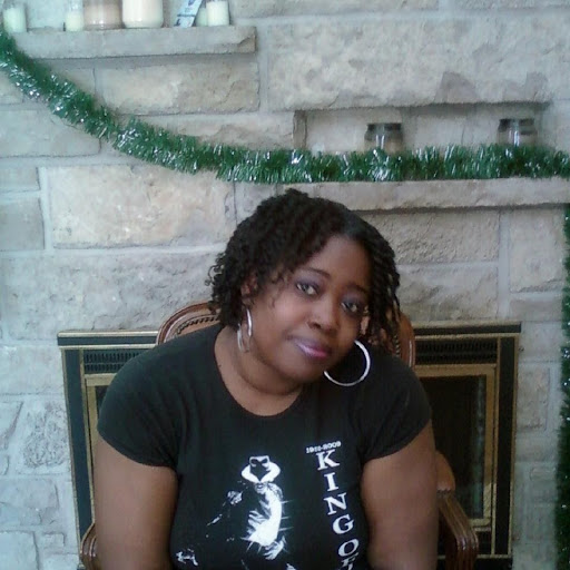 Alisa Clark Photo 11