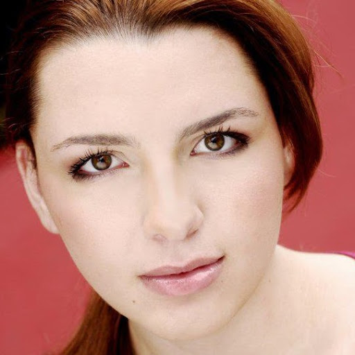 Anna Gabriele Photo 14