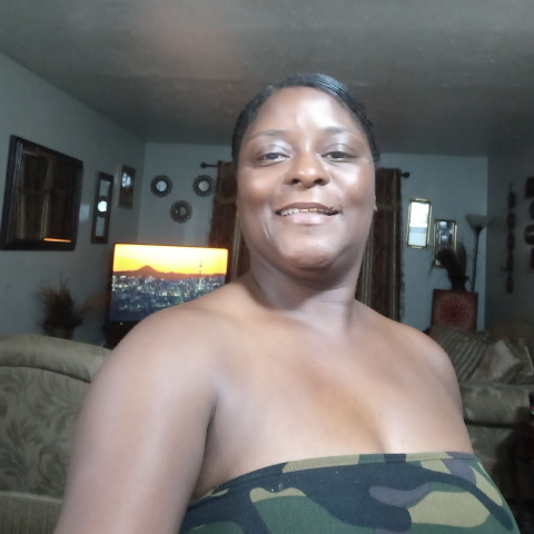 Bobbie Walker Photo 38