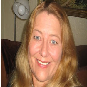 Donna Martin Photo 27
