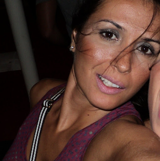 Andrea Rodrigues Photo 34