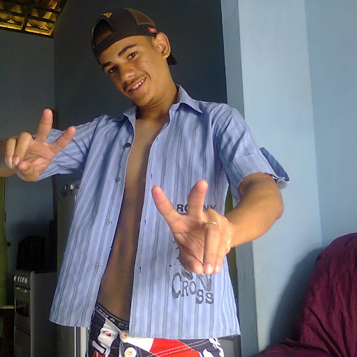 Carlos Santos Photo 22