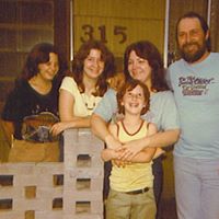 Donna Greenlee Photo 18