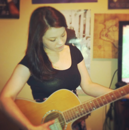 Amy Wilkes Photo 45
