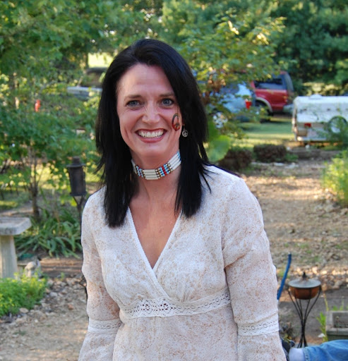 Amy Latham Photo 5