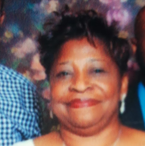 Erna Robinson Photo 2