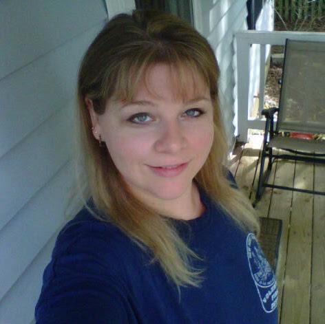 Sara West Photo 19