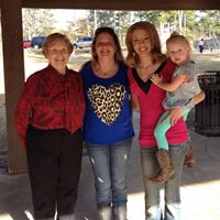 Betsy Hawkins Photo 27