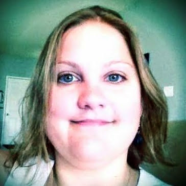 Jennifer Leach Photo 29