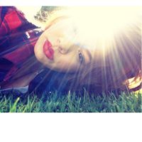 Alicia Alvarez Photo 20