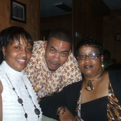 Linda Ware Photo 28