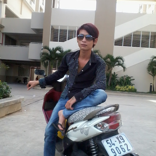 Tung Dinh Photo 27