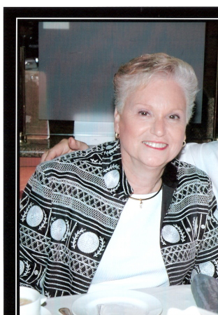 Sandra Kemp Photo 32