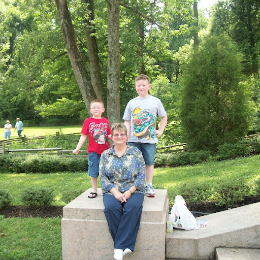Sandra Singleton Photo 18