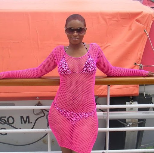 Janell Davis Photo 25