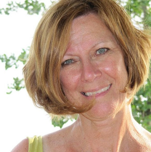 Gillian Brown Photo 17